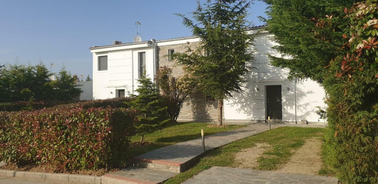 Sunny Sani Luxury Villas Экстерьер фото